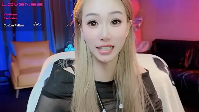 Snapshot of JoooJo_ chatting on 03-07-25, 09:17 JoooJo online show from 03-07-25, 09:17