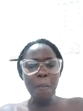 Snapshot of Sweetcecie01 chatting on 02-08-25, 11:02 Sweetcecie01 online show from 02-08-25, 11:02