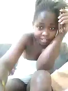 Snapshot of Sweetcecie01 chatting on 03-22-25, 01:41 Sweetcecie01 online show from 03-22-25, 01:41