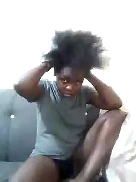 Snapshot of Sweetcecie01 chatting on 09-14-25, 09:03 Sweetcecie01 online show from 09-14-25, 09:03