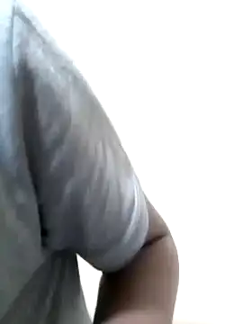 Snapshot of Sweetcecie01 chatting on 09-22-25, 08:44 Sweetcecie01 online show from 09-22-25, 08:44