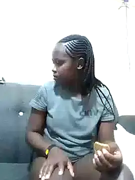 Snapshot of Sweetcecie01 chatting on 09-27-25, 09:09 Sweetcecie01 online show from 09-27-25, 09:09