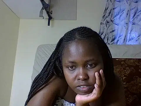 Snapshot of Sweetcecie01 chatting on 10-07-25, 10:01 Sweetcecie01 online show from 10-07-25, 10:01