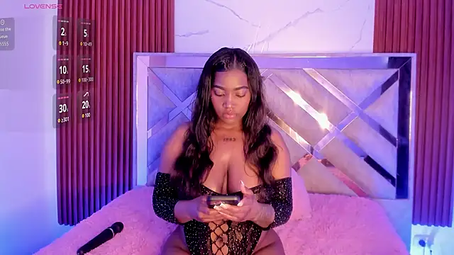 Snapshot of Kendy_Wilkinson chatting on 11-24-25, 10:20 Kendy Wilkinson online show from 11-24-25, 10:20