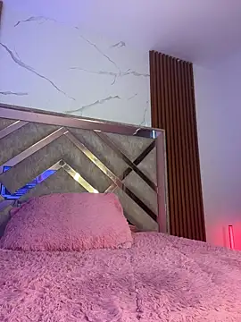 Snapshot of Kendy_Wilkinson chatting on 02-21-26, 07:15 Kendy Wilkinson online show from 02-21-26, 07:15