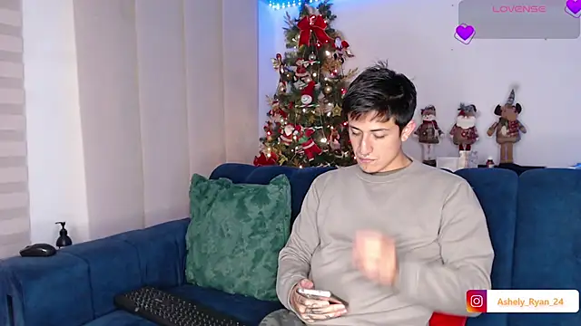 ashely ryan24 online show from 12-01-25, 11:32