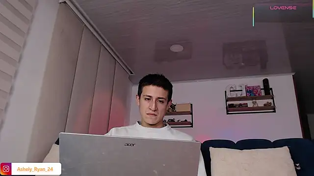 ashely ryan24 online show from 07-25-26, 01:36