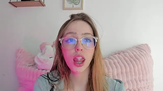 SofiaGc online show from 01-31-25, 03:52