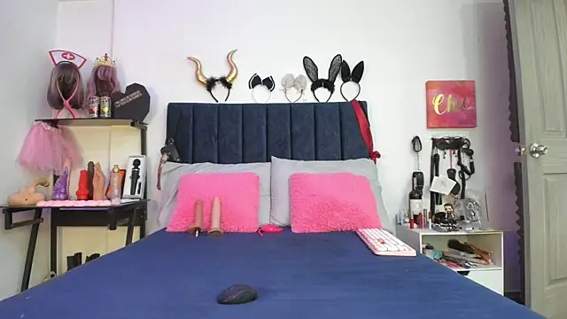 emmily giraldo online show from 07-07-26, 12:42