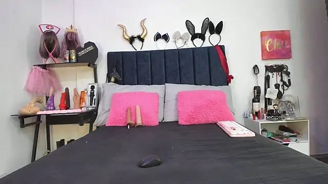 emmily giraldo online show from 07-22-26, 12:52