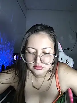 Snapshot of dani123unica chatting on 05-30-26, 10:45 dani123unica online show from 05-30-26, 10:45