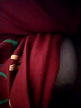 Snapshot of Sexy_misspooja chatting on 12-15-24, 03:13 Sexy misspooja online show from 12-15-24, 03:13