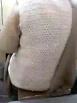 Snapshot of Sexy_misspooja chatting on 01-18-25, 09:24 Sexy misspooja online show from 01-18-25, 09:24