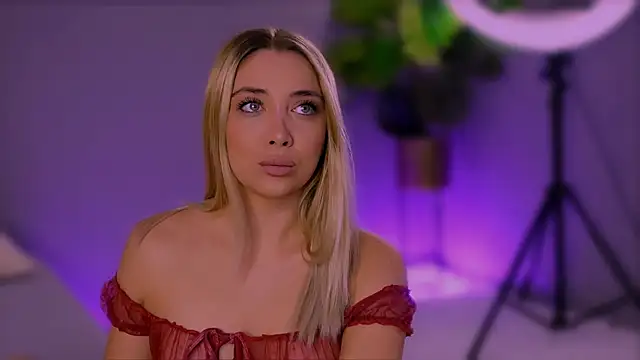 Jessielle online show from 10-18-25, 07:25