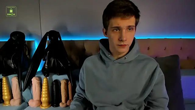 Snapshot of MarkGWalker chatting on 12-29-24, 04:27 MarkGWalker online show from 12-29-24, 04:27