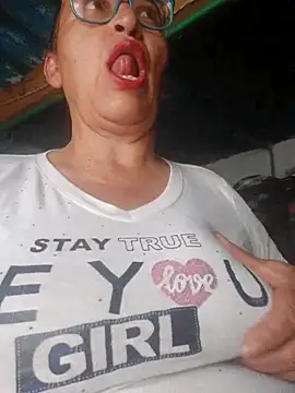 clarita 01 online show from 02-02-26, 12:59