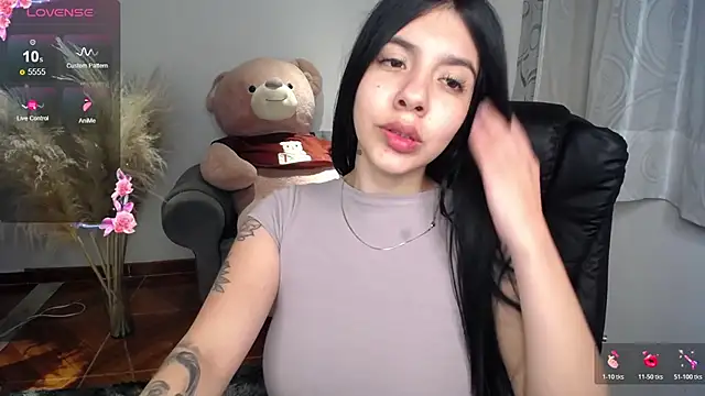 Snapshot of Alin_Aly chatting on 02-17-26, 03:58 Alin Aly online show from 02-17-26, 03:58