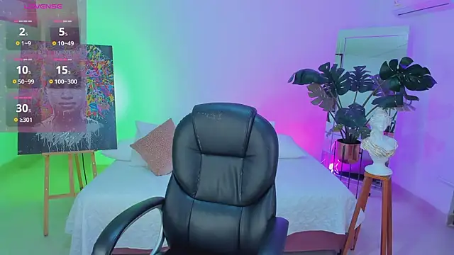 JANYLOVE   online show from 04-01-26, 10:49