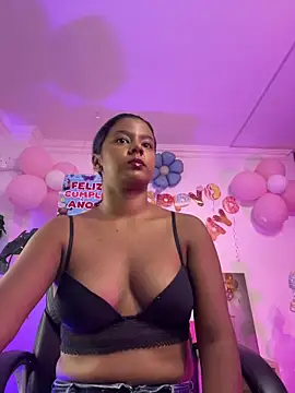 Snapshot of JANYLOVE__ chatting on 06-25-26, 10:53 JANYLOVE online show from 06-25-26, 10:53