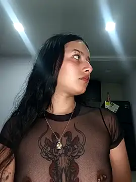 Snapshot of _vaness chatting on 12-12-24, 07:52  vaness online show from 12-12-24, 07:52