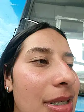 Snapshot of _vaness chatting on 02-21-25, 06:37  vaness online show from 02-21-25, 06:37