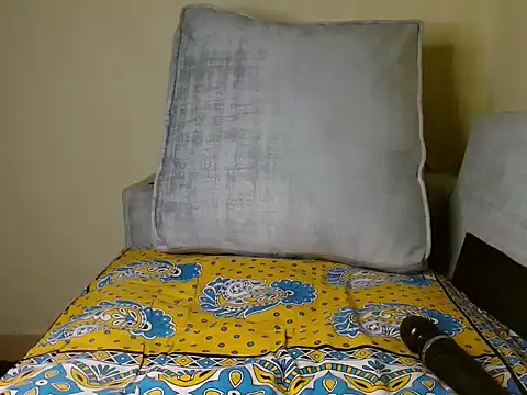 Snapshot of lavishh_linds chatting on 03-12-25, 04:30 lavishh linds online show from 03-12-25, 04:30