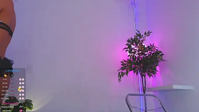 Snapshot of catalina__lovers chatting on 11-19-25, 05:46 catalina lovers online show from 11-19-25, 05:46