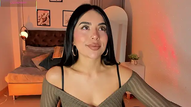 Luna  Ponce online show from 10-15-25, 03:23