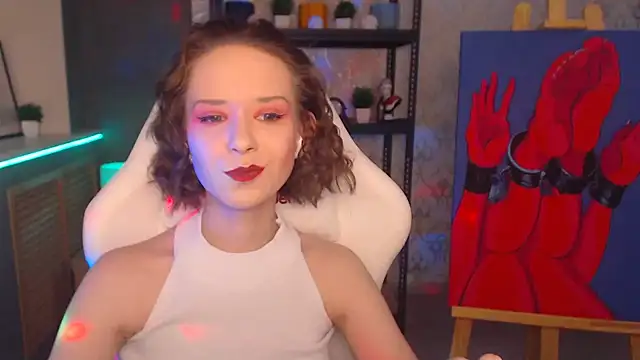 FascinatingEyess online show from 12-21-24, 07:38