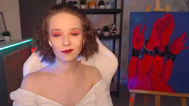 FascinatingEyess online show from 12-30-24, 10:34