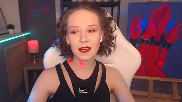 FascinatingEyess online show from 02-04-25, 09:31