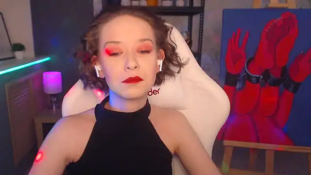 FascinatingEyess online show from 02-11-25, 05:16