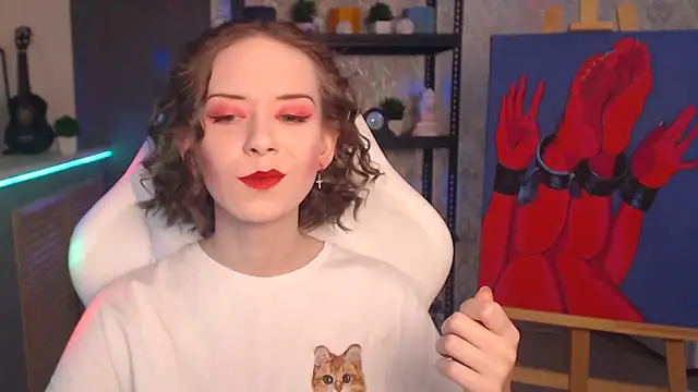 Snapshot of FascinatingEyess chatting on 11-15-25, 06:48 FascinatingEyess online show from 11-15-25, 06:48