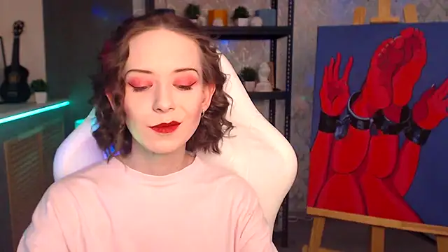 Snapshot of FascinatingEyess chatting on 11-17-25, 09:20 FascinatingEyess online show from 11-17-25, 09:20