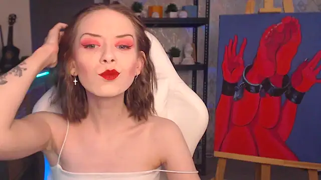 Snapshot of FascinatingEyess chatting on 11-18-25, 07:07 FascinatingEyess online show from 11-18-25, 07:07