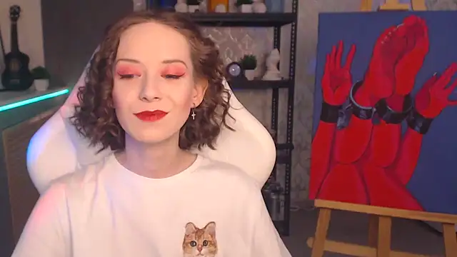 Snapshot of FascinatingEyess chatting on 11-25-25, 01:33 FascinatingEyess online show from 11-25-25, 01:33