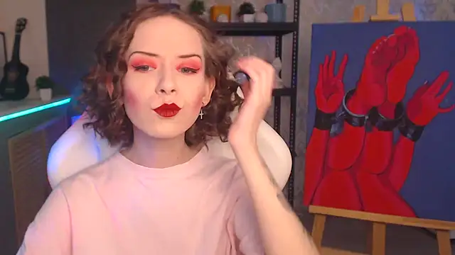 Snapshot of FascinatingEyess chatting on 11-26-25, 11:55 FascinatingEyess online show from 11-26-25, 11:55