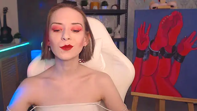 Snapshot of FascinatingEyess chatting on 12-22-25, 08:22 FascinatingEyess online show from 12-22-25, 08:22