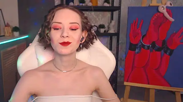 Snapshot of FascinatingEyess chatting on 01-10-26, 09:05 FascinatingEyess online show from 01-10-26, 09:05