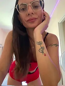 Snapshot of ladymask_2023 chatting on 07-11-26, 08:39 ladymask 2023 online show from 07-11-26, 08:39
