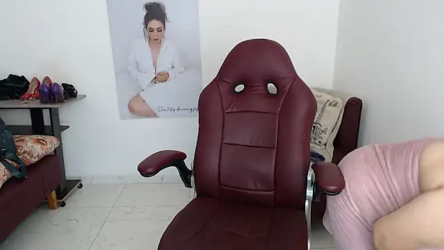 Snapshot of zehra_sanem chatting on 01-08-26, 08:22 zehra sanem online show from 01-08-26, 08:22