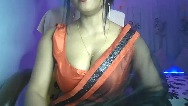 Snapshot of Queenhimanshi chatting on 02-23-25, 08:00 Queenhimanshi online show from 02-23-25, 08:00