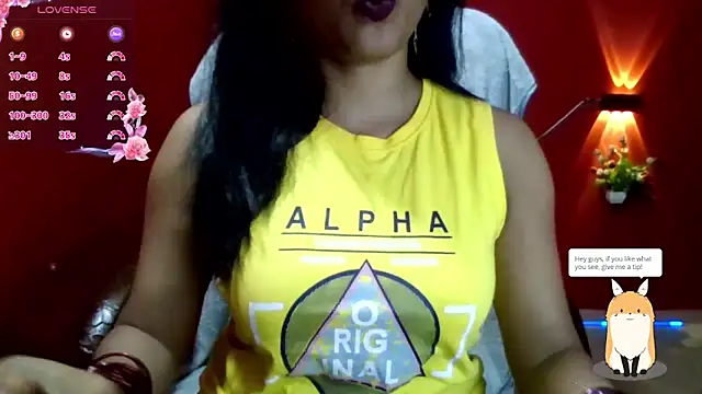 Snapshot of Queenhimanshi chatting on 09-20-25, 05:47 Queenhimanshi online show from 09-20-25, 05:47