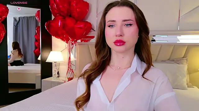 Snapshot of Jullia_Carter chatting on 02-16-26, 06:42 Jullia Carter online show from 02-16-26, 06:42