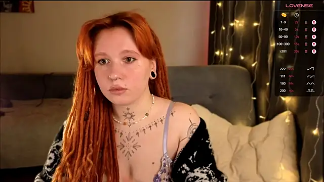 Snapshot of The_Full_Red_Moon chatting on 12-03-25, 09:51 The Full Red Moon online show from 12-03-25, 09:51