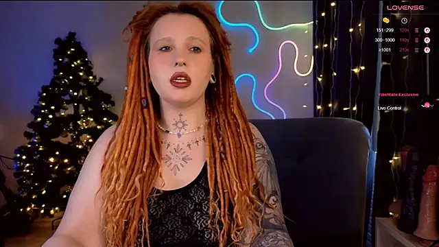 Snapshot of The_Full_Red_Moon chatting on 01-07-26, 10:07 The Full Red Moon online show from 01-07-26, 10:07