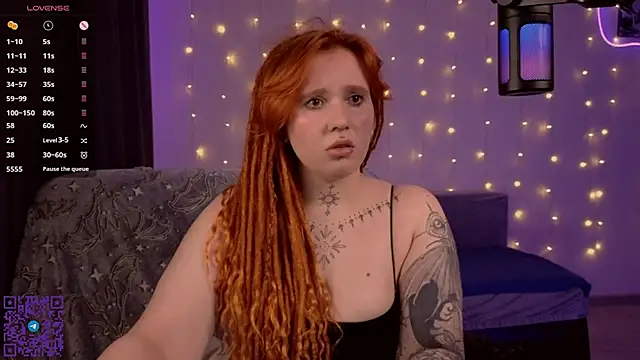 Snapshot of The_Full_Red_Moon chatting on 03-11-26, 09:21 The Full Red Moon online show from 03-11-26, 09:21