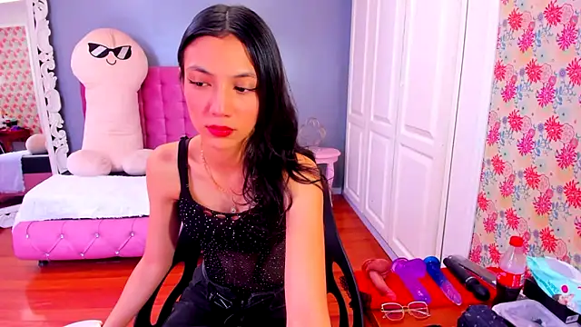 Snapshot of Iris_Stone_ chatting on 02-17-25, 03:31 Iris Stone online show from 02-17-25, 03:31