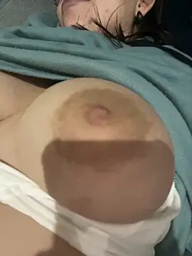 VioletPearson online show from 11-20-25, 02:45