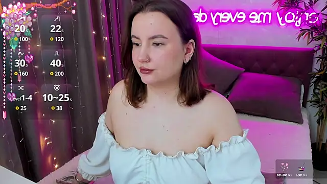 Snapshot of FeralPeach chatting on 03-21-25, 06:05 FeralPeach online show from 03-21-25, 06:05